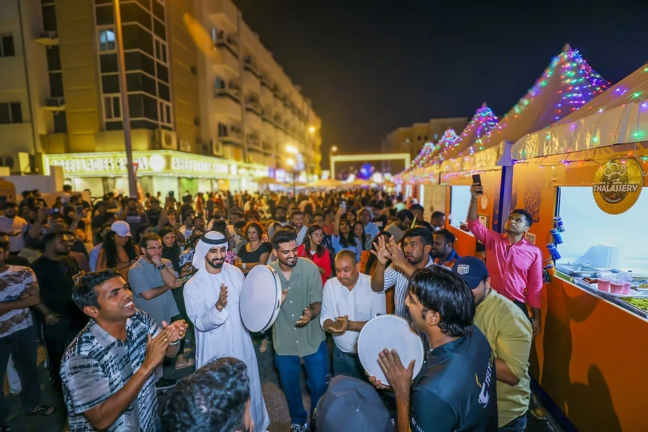 karama ramadan night street food festival - دبئي ڊائري دبئي جو ادبي ۽ ثقافتي منظرنامو